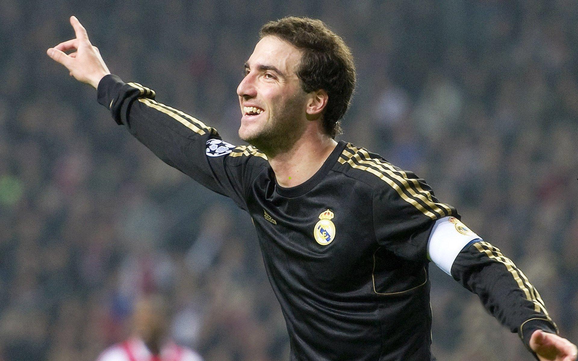 比利时媒体曝费莱尼卷入酒吧冲突事件 警方已介入调查四人涉案